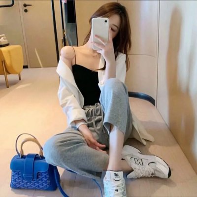 她才是主角